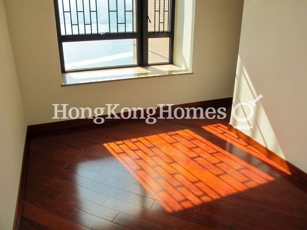Second Bedroom — 凱旋門 1期 第1座 (摩天閣)，尖沙咀