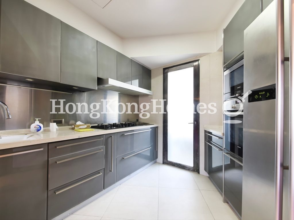 Kitchen — The Royal Court, Mid-levels Central