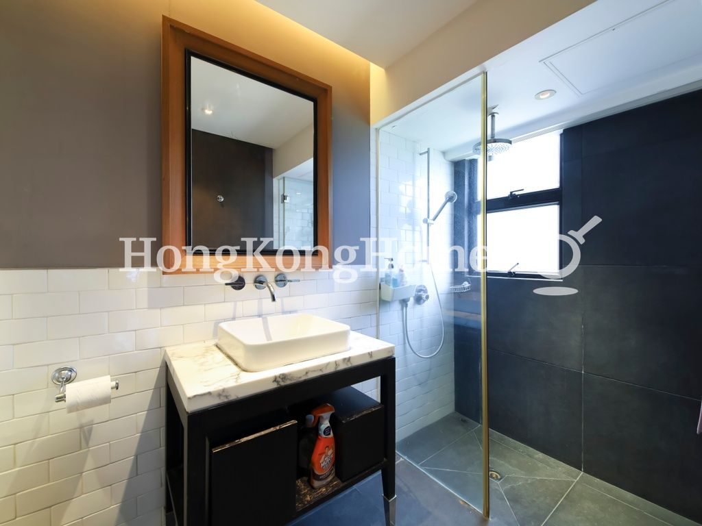 Second Ensuite Bathroom — The Royal Court, Mid-levels Central