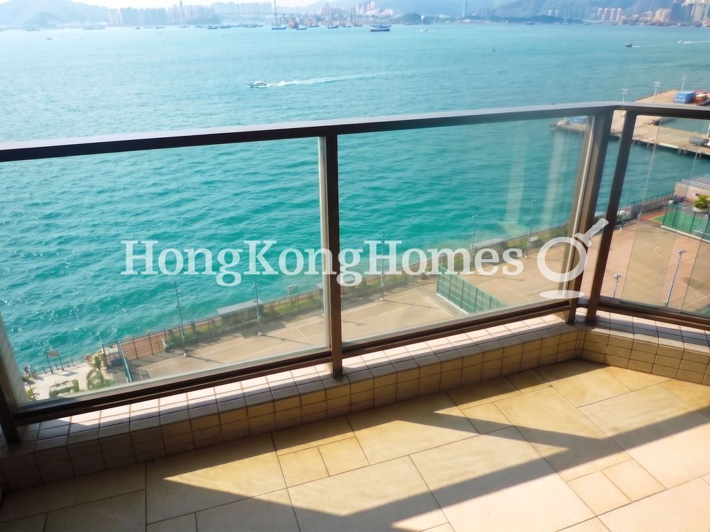 Balcony off Living Room — 傲翔灣畔，西環堅尼地城