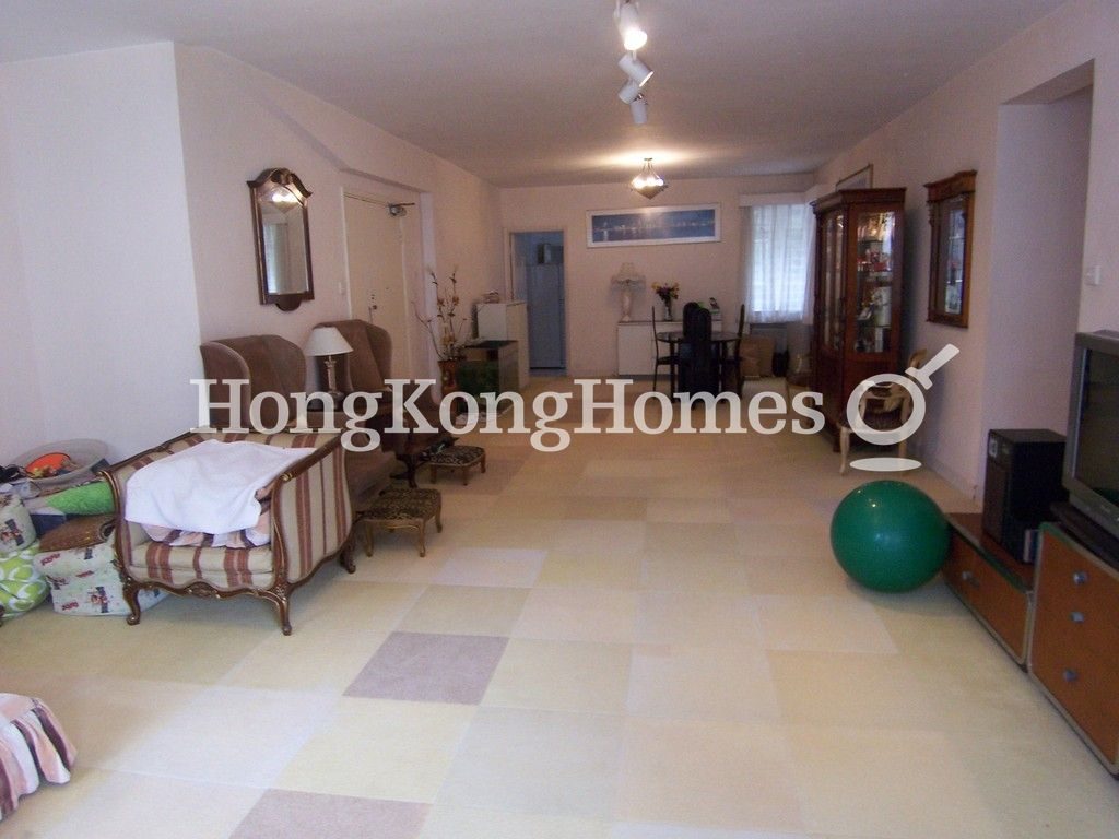 Living and Dining Room — Pearl Gardens, Mid-levels West