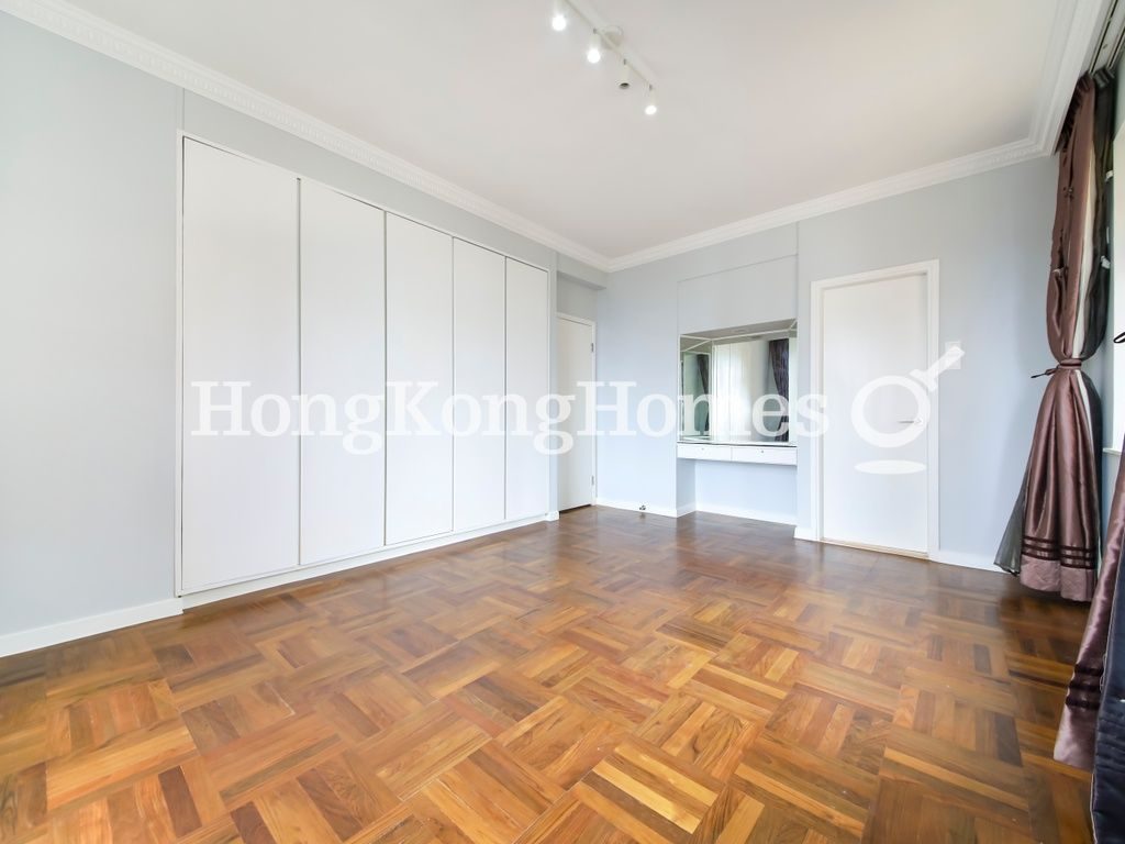 Master Bedroom — Parkway Court - Block B, Mid-levels West