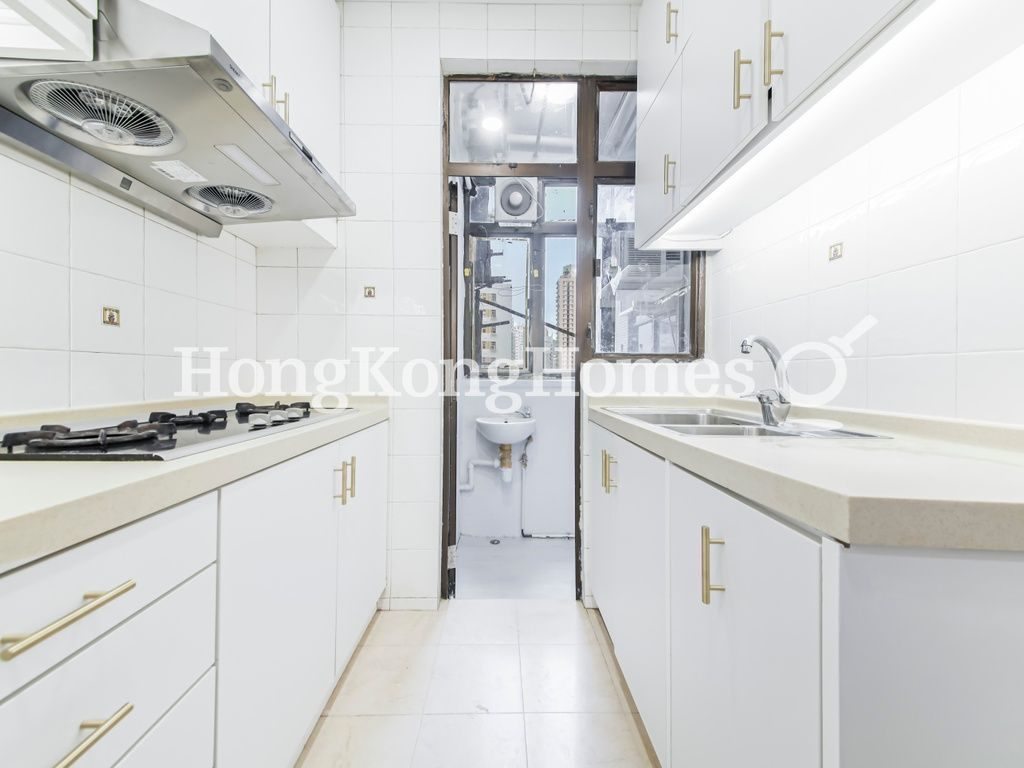 Kitchen — Parkway Court - Block B, Mid-levels West