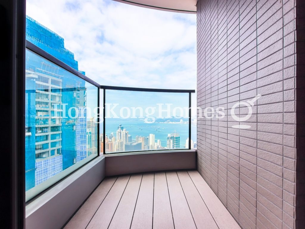 Balcony off Living and Dining Room — 瀚然，西半山