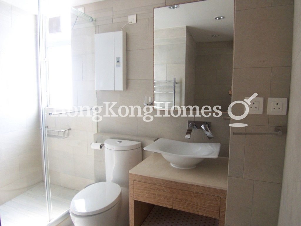 Master Bathroom — 比華利山 - C座，跑馬地
