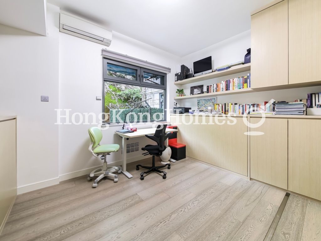 Third Bedroom — 翠屏村 - A座，跑馬地
