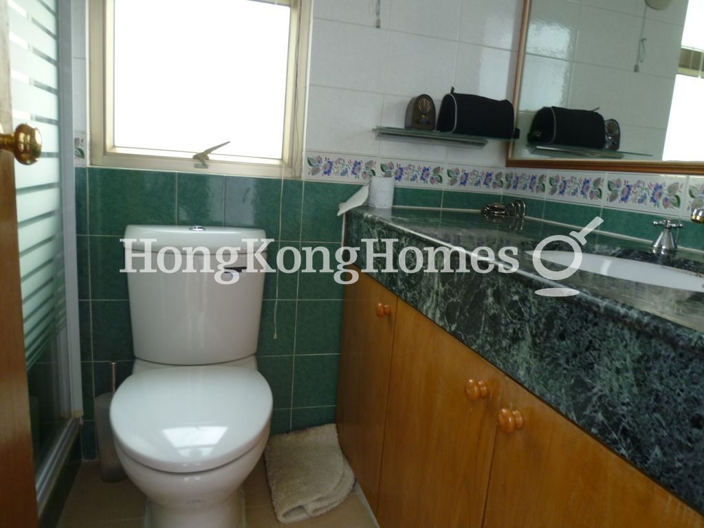 Guest Bathroom — Shek O Headland, 21, Shek O