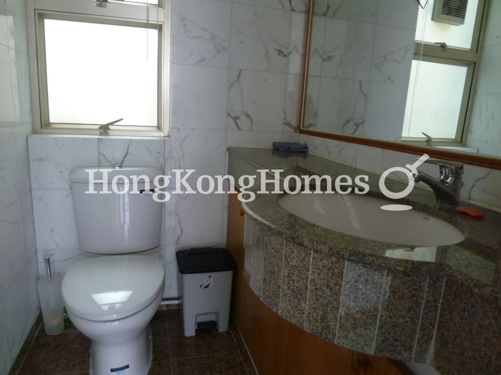 Guest Bathroom — Shek O Headland, 21, Shek O