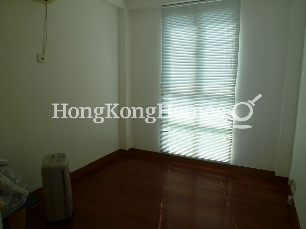 Third Bedroom — Shek O Headland, 21, Shek O