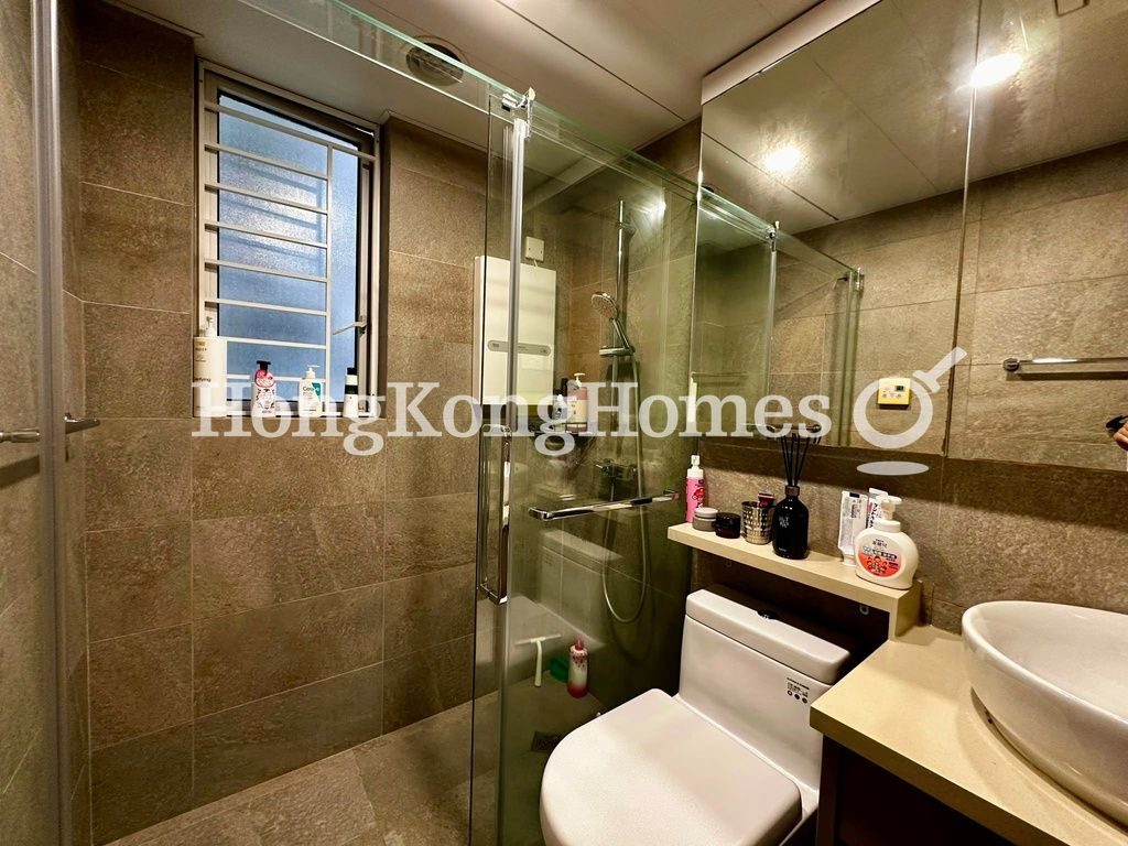 Guest Bathroom — The Harbourside - Tower 2, Tsim Sha Tsui