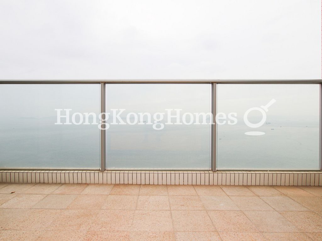 Balcony off Living and Dining Room — 貝沙灣 04期, 南灣，薄扶林