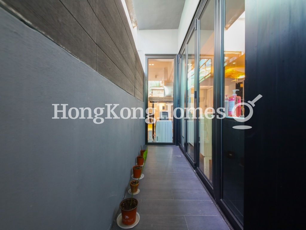 Balcony off Living and Dining Room — 菽園新臺，跑馬地