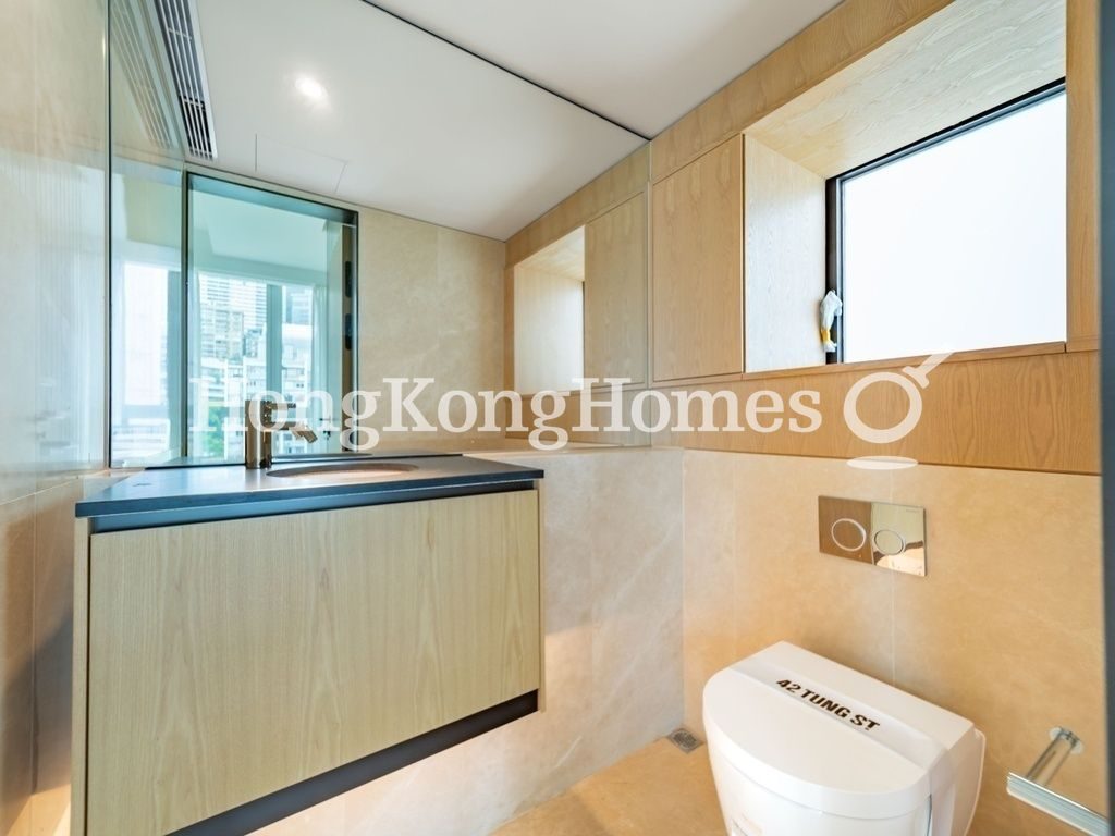 Guest Powder Room — 東街42號，上環