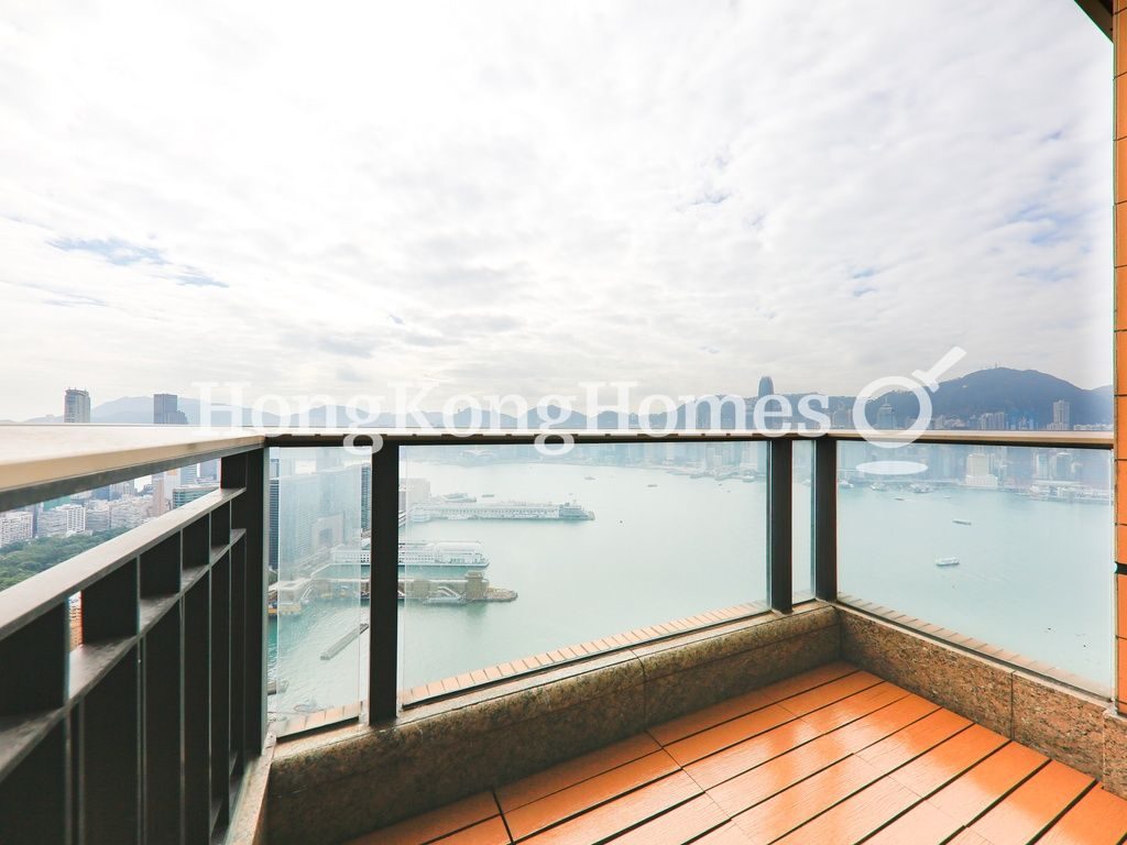 Balcony off Living and Dining Room — 凱旋門 1期 第1A座 (朝日閣)，尖沙咀