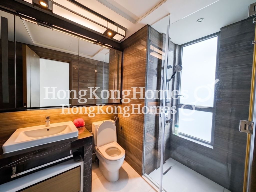 Master Bathroom — The Austin - Phase 1 - Tower 5A, Tsim Sha Tsui