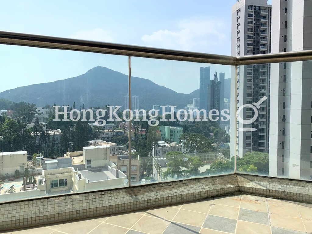 Balcony off Living and Dining room — 嘉雲臺 - 第08座，渣甸山