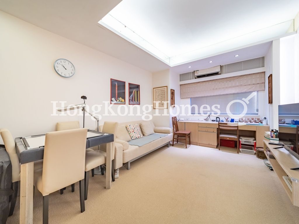 Third Bedroom — 康苑 C-E座，西半山