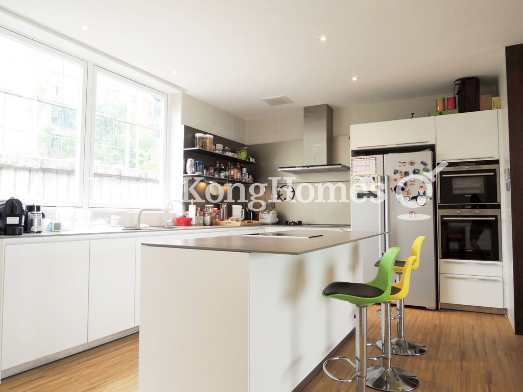 photo 11 — Gordon Terrace, Stanley