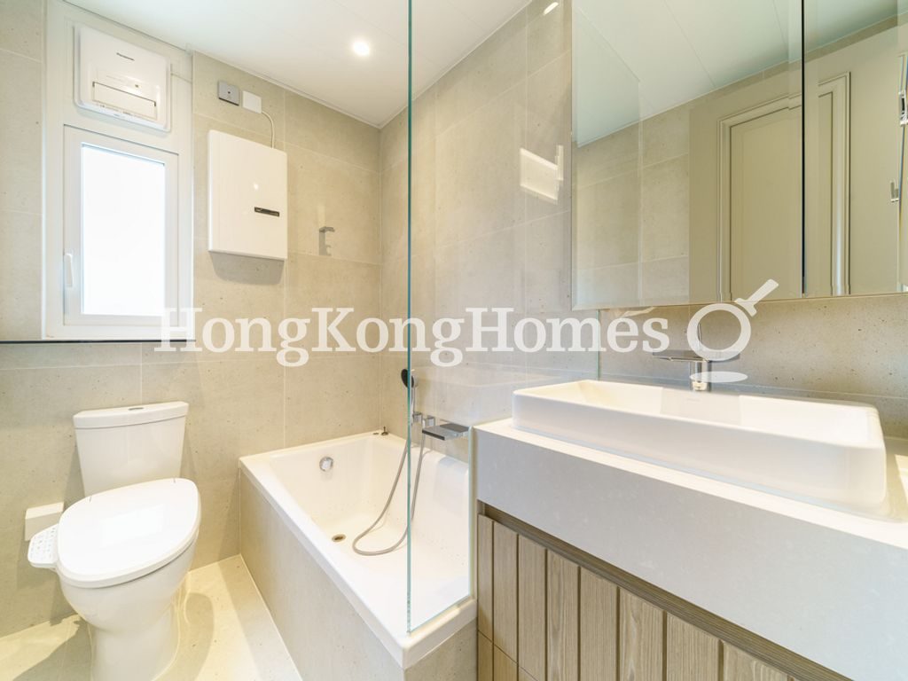 Guest Bathroom — Hillgrove, Chung Hom Kok