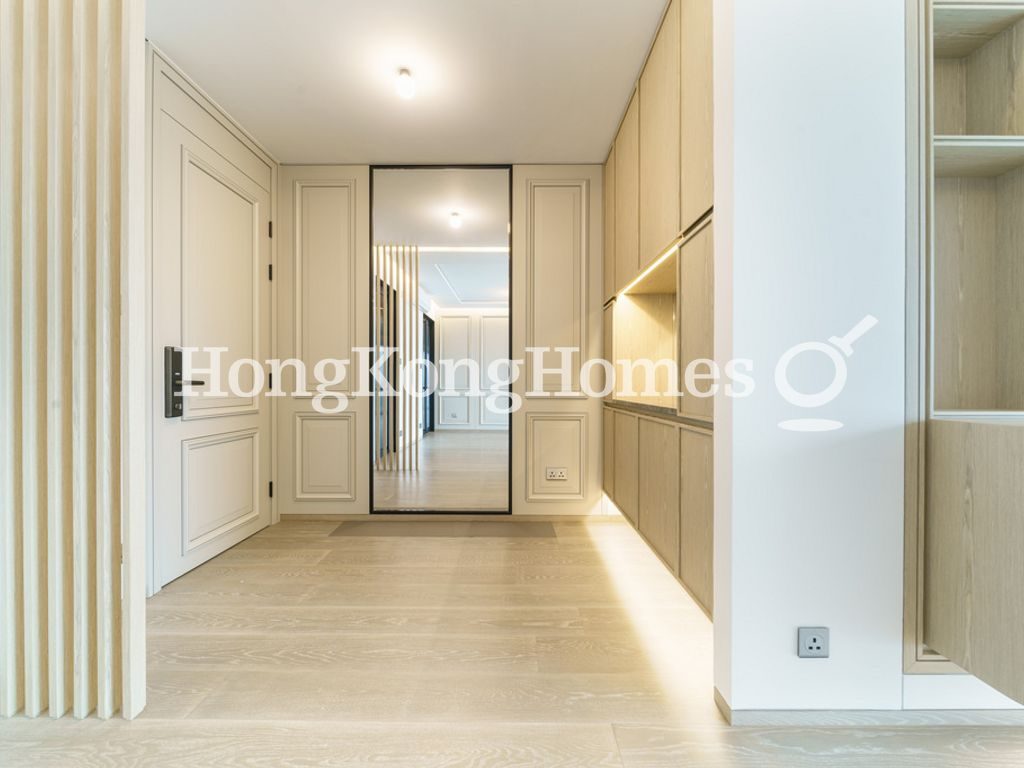 Foyer — Hillgrove, Chung Hom Kok