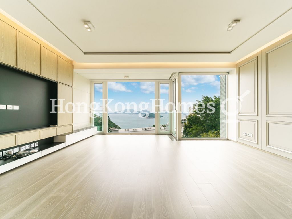 Living and Dining Room — Hillgrove, Chung Hom Kok