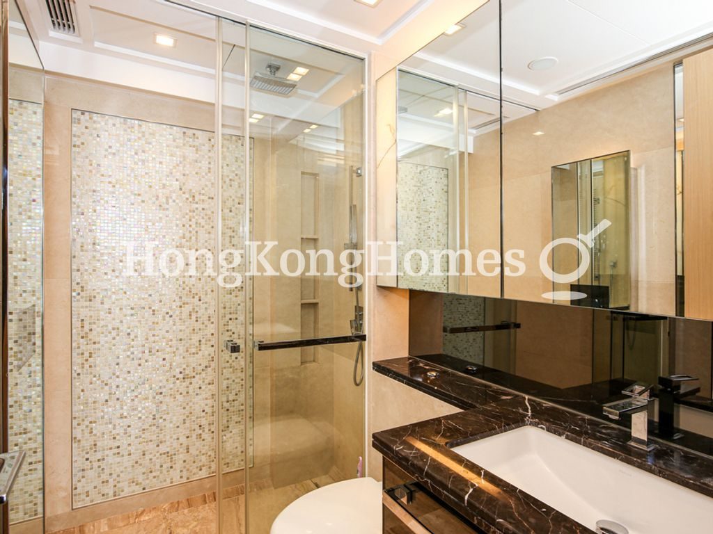 Guest Bathroom — 瓏璽 - 第1座 (臨海鑽)，大角咀
