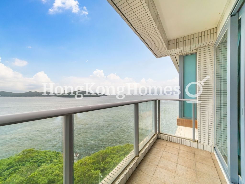 Balcony off Living and Dining Room — 貝沙灣 04期, 南灣，薄扶林