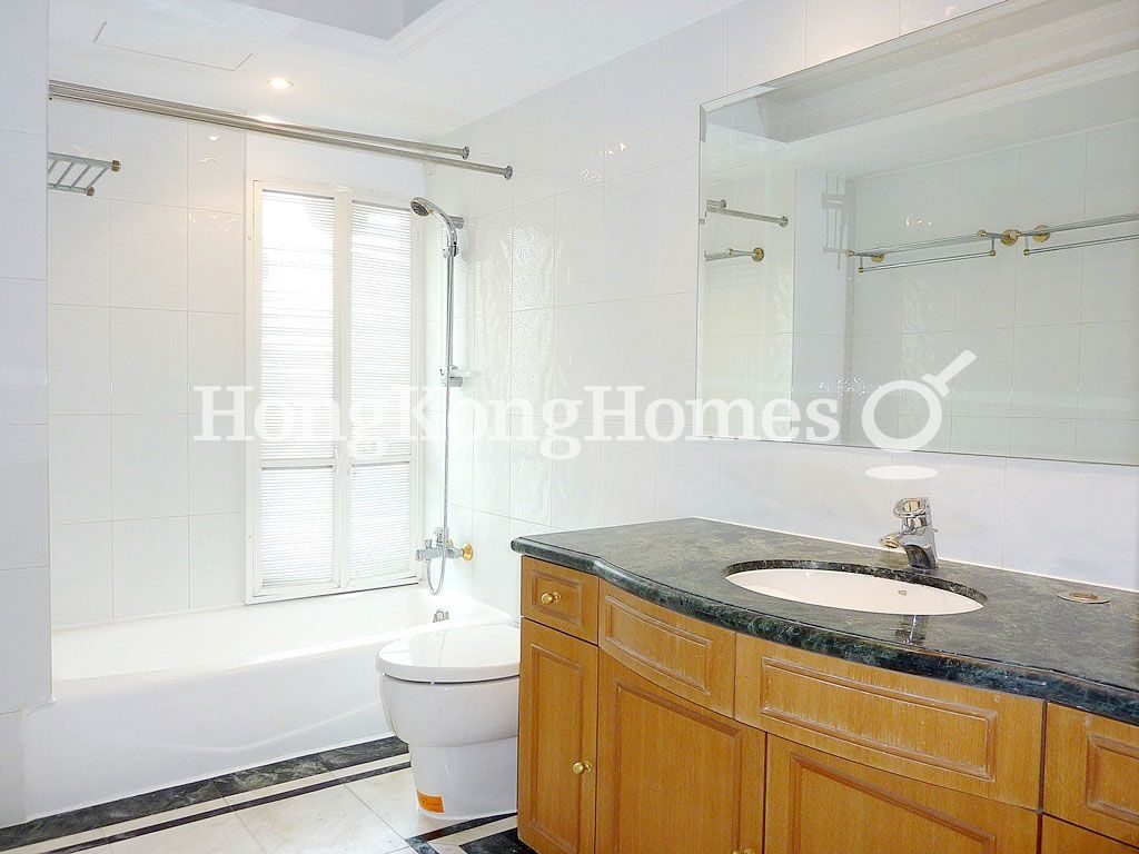 Guest Bathroom — 紅山半島 - 第04座，大潭