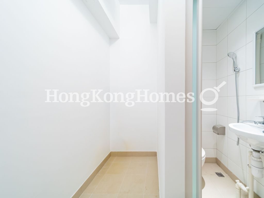 Maid's Room — 港島南岸 - 第 2期 揚海 - 第 1B座，黃竹坑