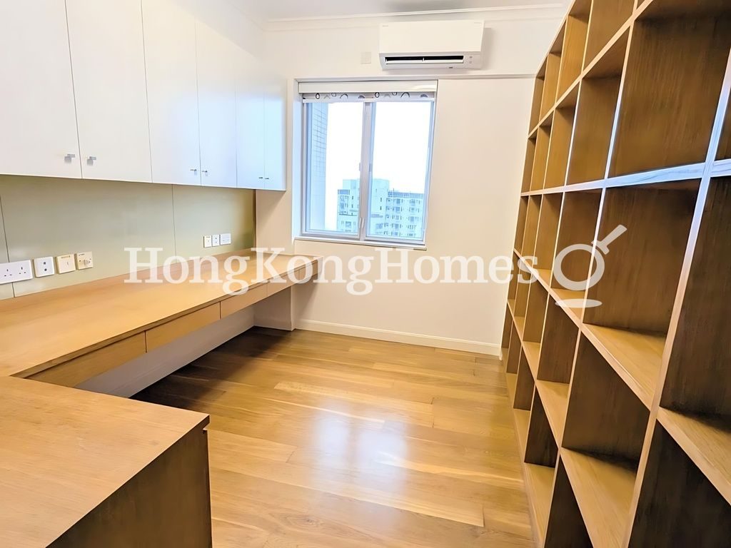 Fourth Bedroom — 明珠台，西半山