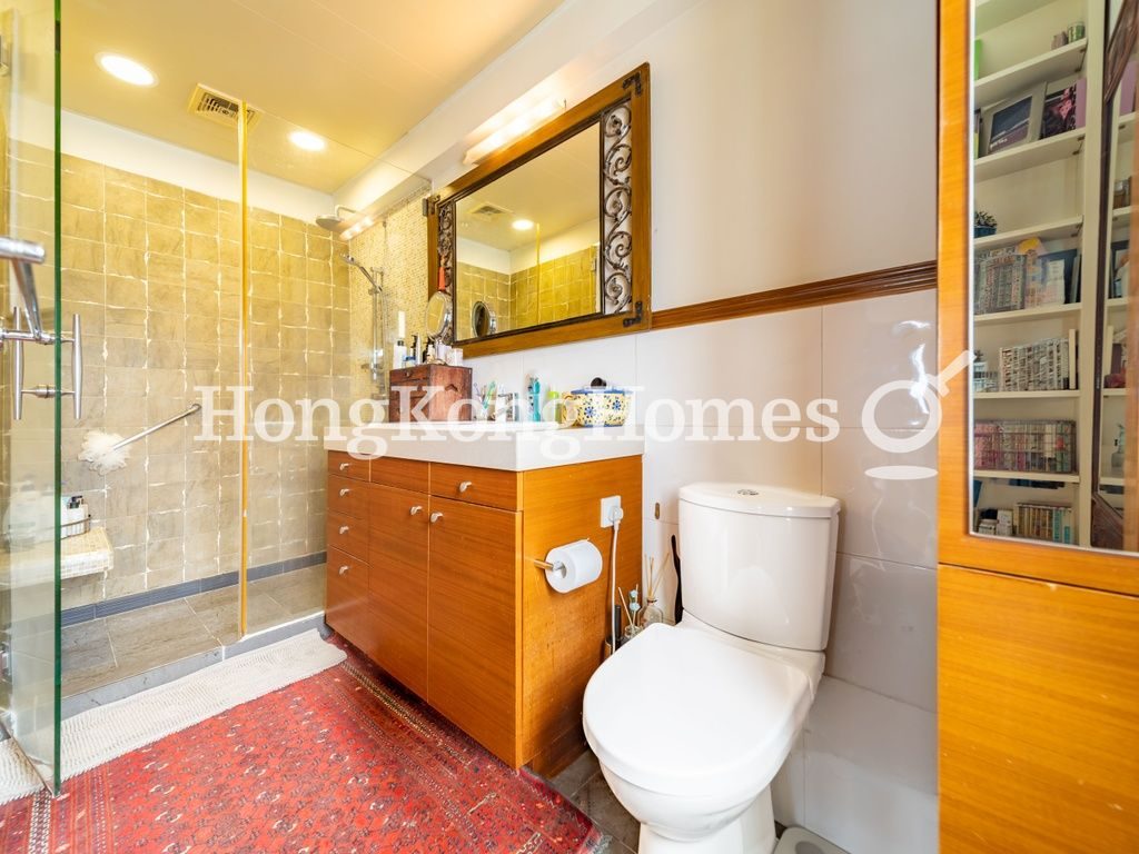 Master Bathroom — 碧瑤灣 - 第31座，薄扶林