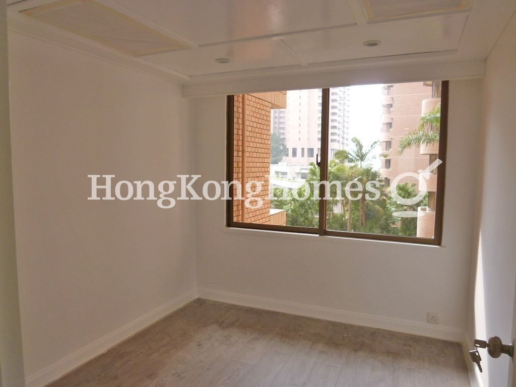 Third Bedroom — 陽明山莊 04 座 山景園，淺水灣