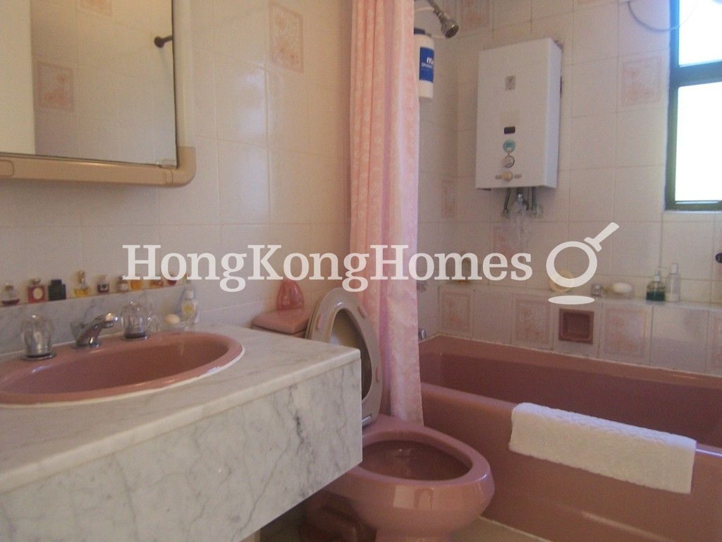 Guest Bathroom — 蔚峰園，淺水灣