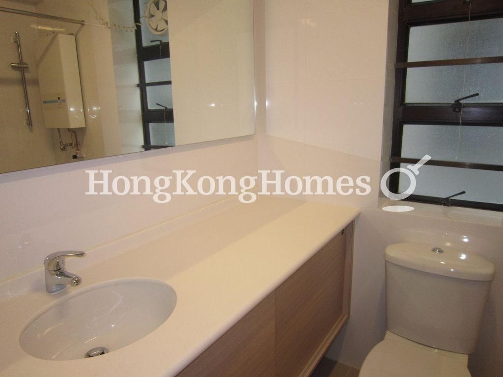 Guest Bathroom — 愉景灣 5 期 - 頤峰 - 韶山閣，愉景灣