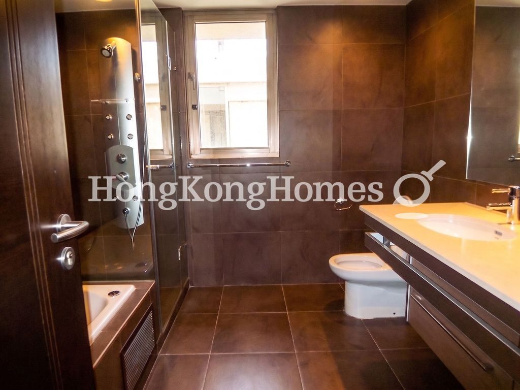 Master Bathroom — 陽明山莊 07 座 凌雲閣，淺水灣