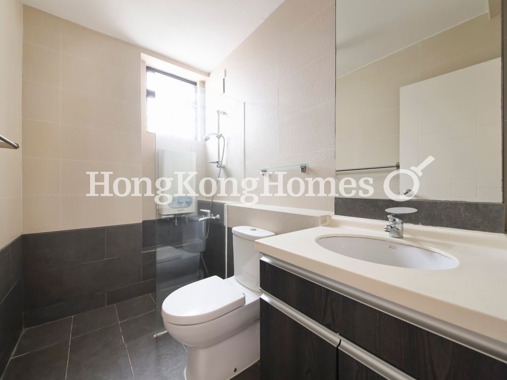 Master Bathroom — 雲地利台 - A座，跑馬地