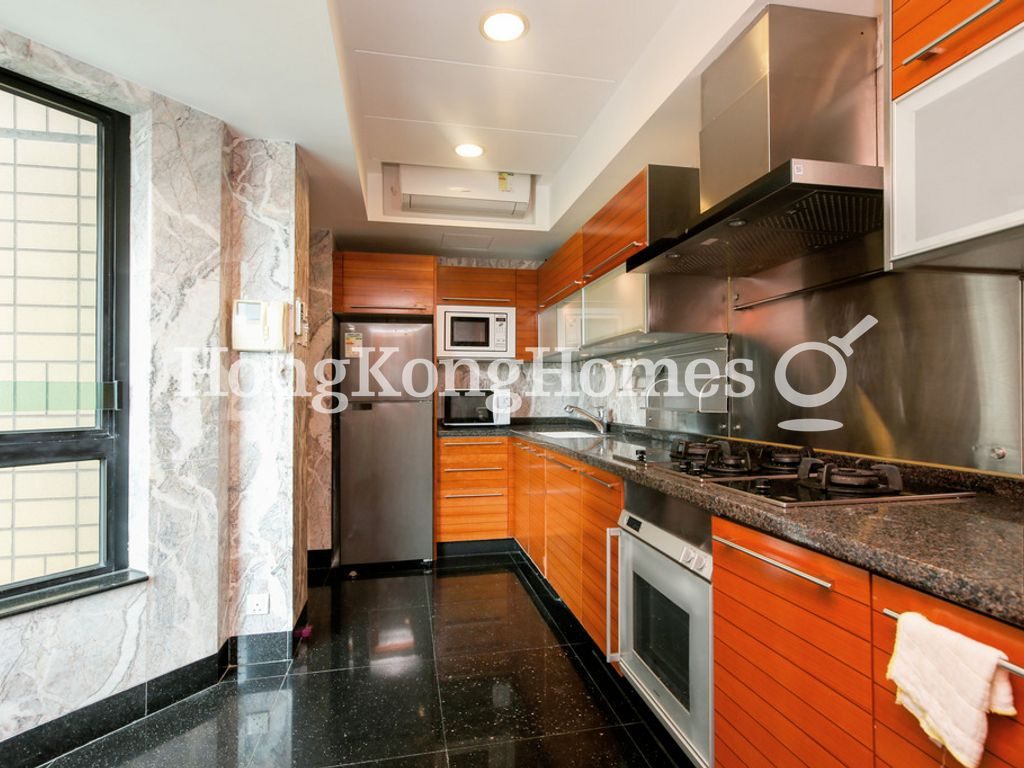 Kitchen — The Leighton Hill - Block 09, Happy Valley