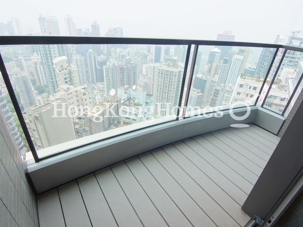 Balcony off Living and Dining Room — 瀚然，西半山