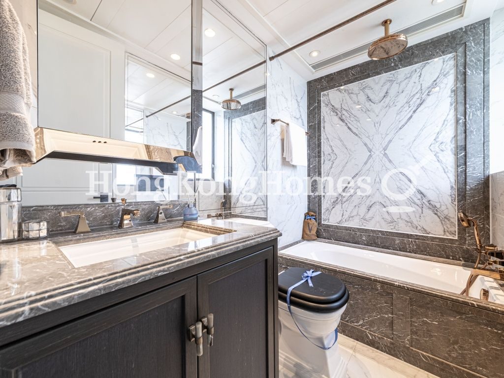 Master Bathroom — Castle One, Mid-levels West