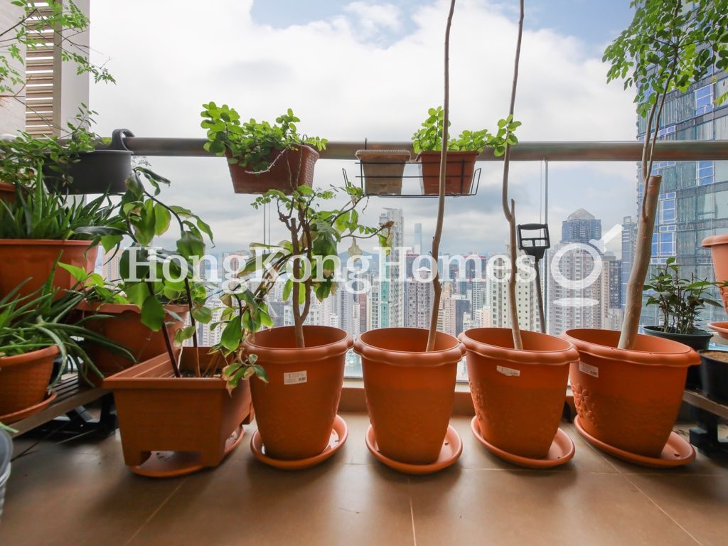 Balcony off Living and Dining Room — 香港花園，西半山