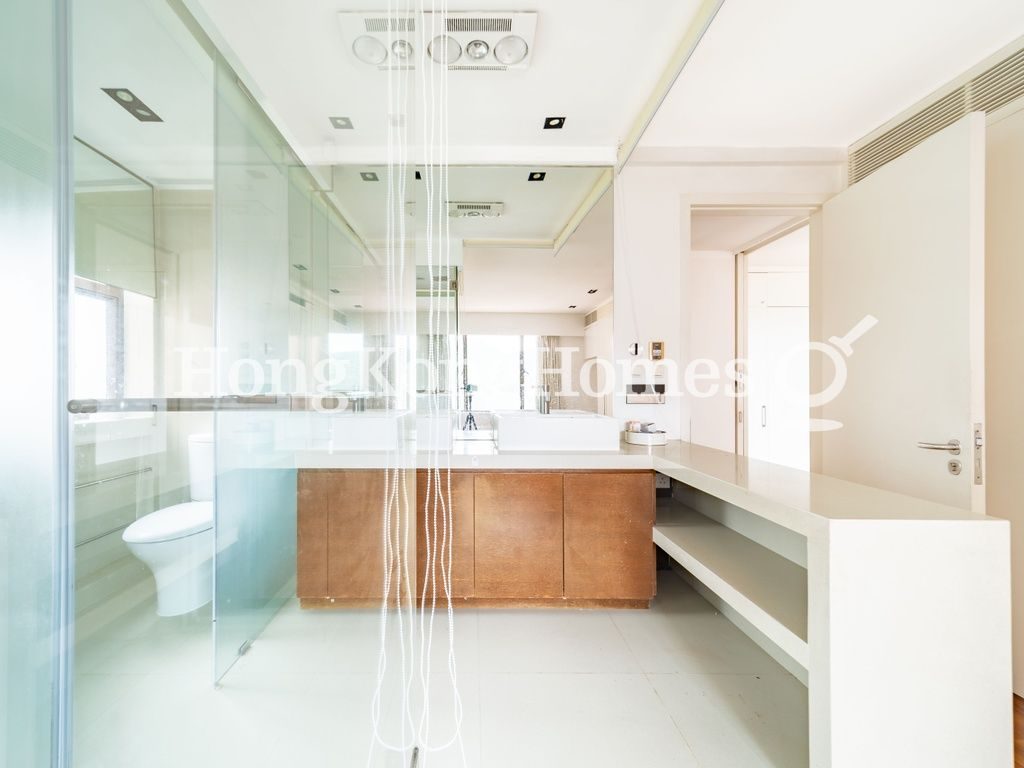 Master Bathroom — 陽明山莊 08座 凌雲閣，淺水灣