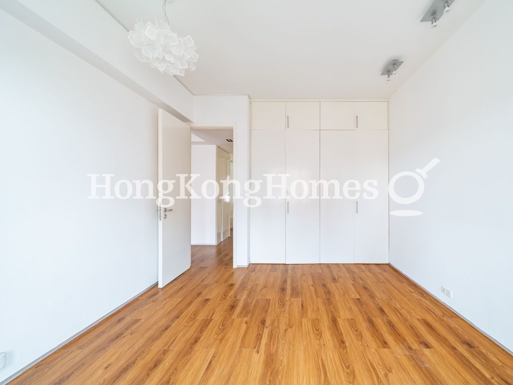 Third Bedroom — 陽明山莊 08座 凌雲閣，淺水灣