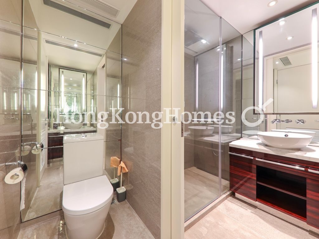 Guest Bathroom — Seymour, Mid-levels West