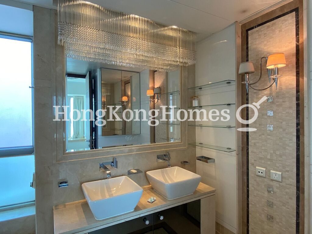 Master Bathroom — 名門 - 第02座，渣甸山