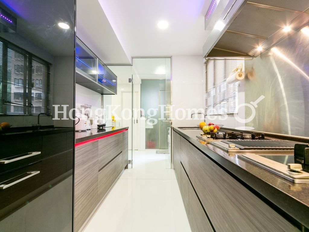 Kitchen — Serene Court, Mid-levels West