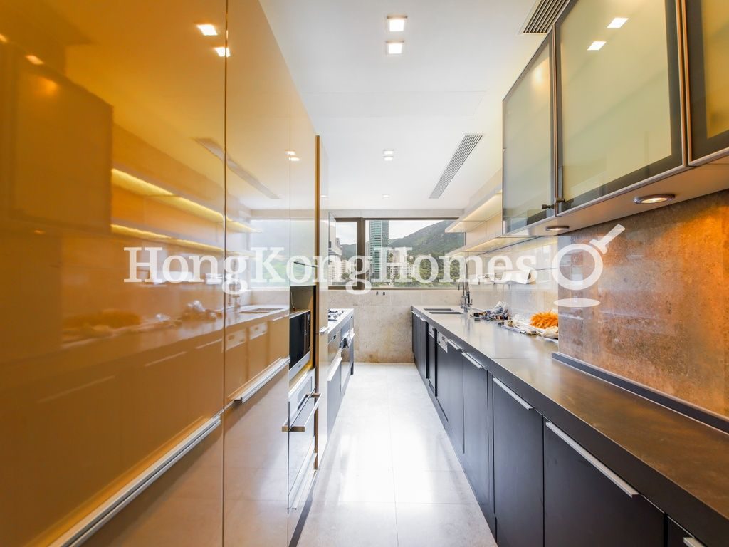 Kitchen — The Altitude, Happy Valley