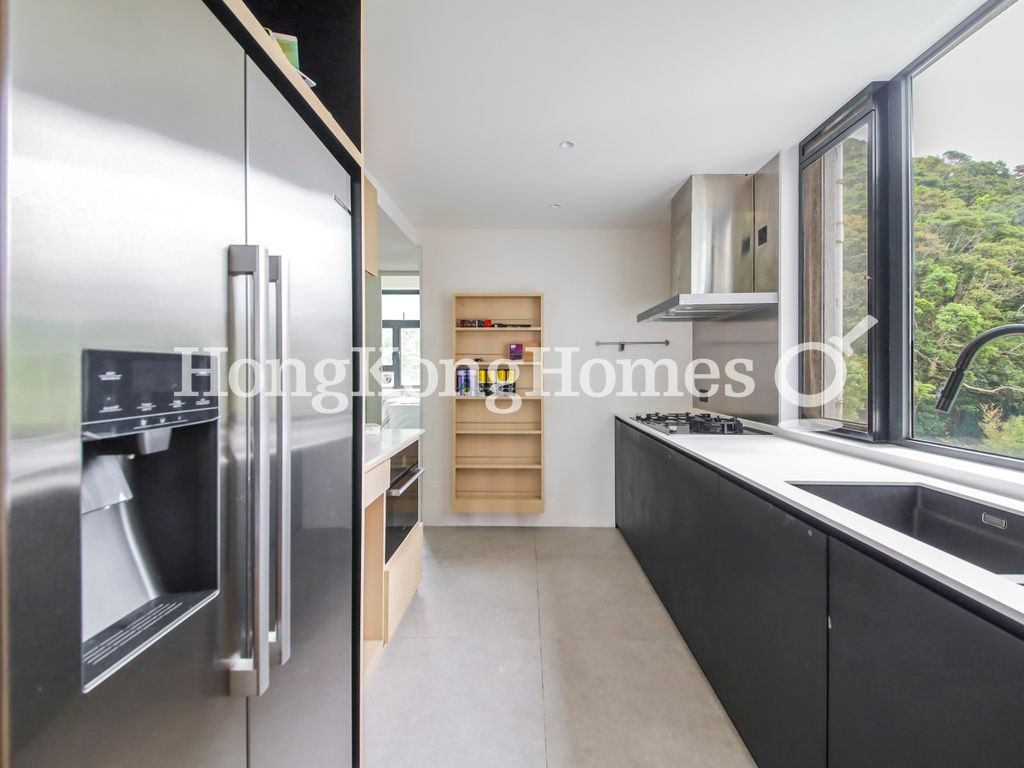 Kitchen — Kellett Heights, The Peak