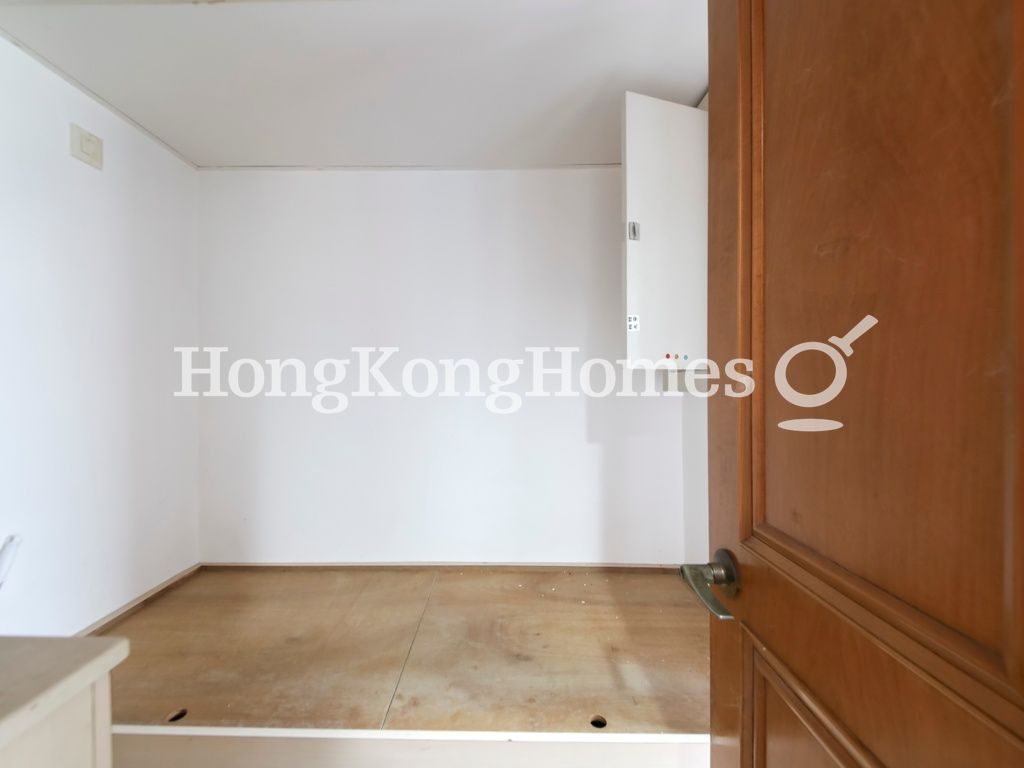Maid's Room and Washroom — 禮頓山 - 第01座，跑馬地