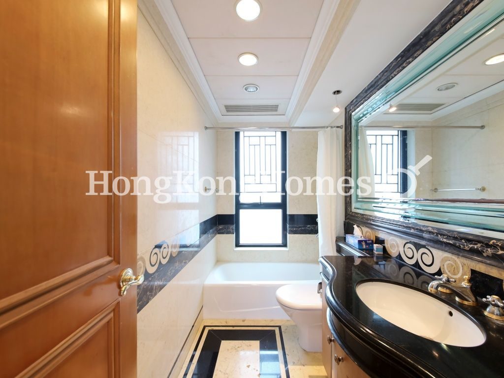 Master Bathroom — 禮頓山 - 第01座，跑馬地