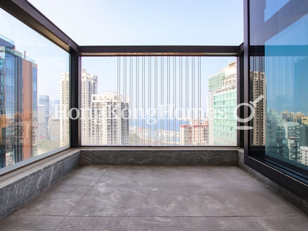Balcony off Living and Dining Room — 柏傲山，北角